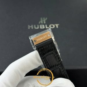 Hublot-sieu-cap (6)