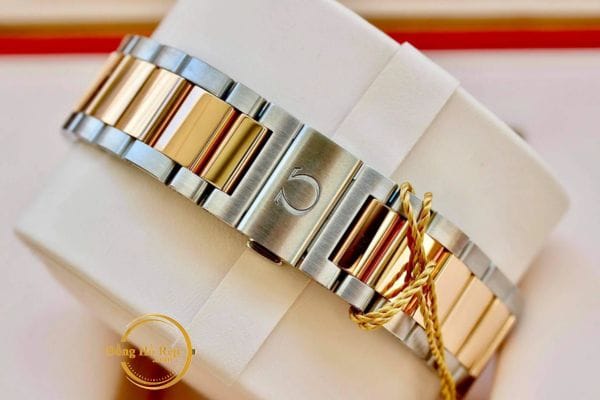 Dây được làm từ thép không gỉ luôn sáng bóng theo thời gian